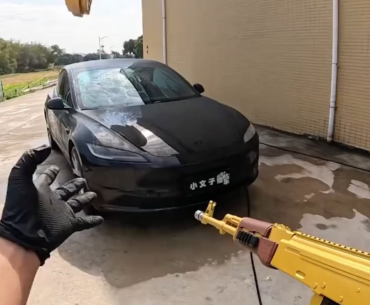Car cleaning with the Gold Arabesque