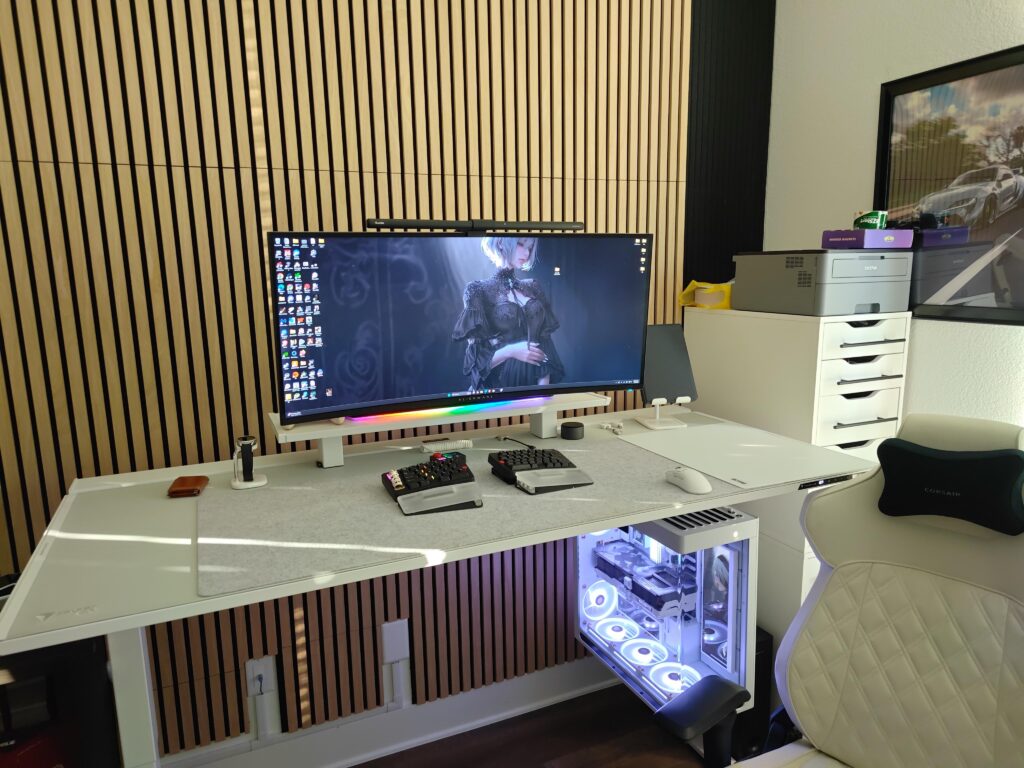 My minimalist workstation