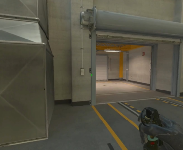 r/CS2 Tricks #79 - Throw this easy flash to let your teammate push Lobby from Hut on Nuke
