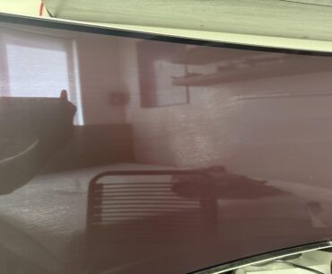 Cleaners cleaned my monitor, now it’s super streaked