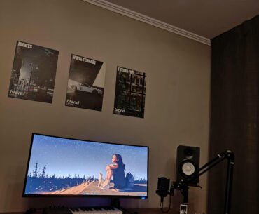 Here i work, game and make music, what do you guys think? 🐉