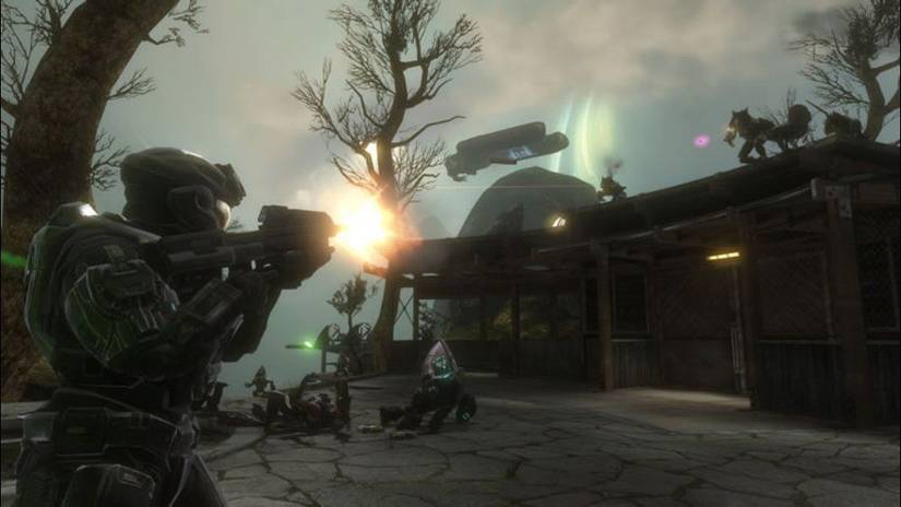 Noble Six shoots at Covenant in key art for Halo Reach