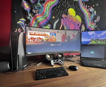 Just got my first job and this is my current setup ( laptop is a think pad t430 and the tablet is a Samsung s9 ultra)