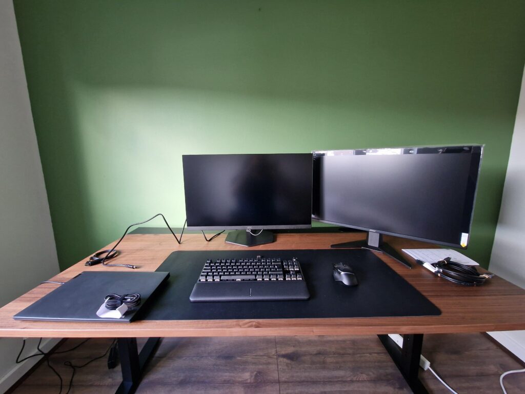 How do I make these two screens work together?