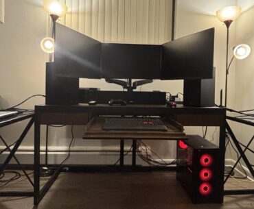 My Triple-Monitor Gaming/Theater Setup