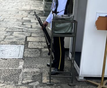 M9 (best knife in game) Vanilla spotted on all Royal Guards in Bangkok.