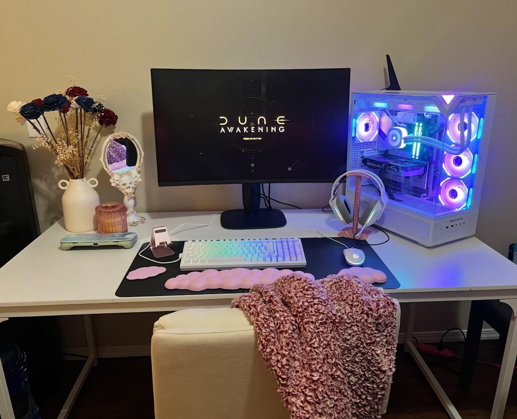 New little gaming setup 💕