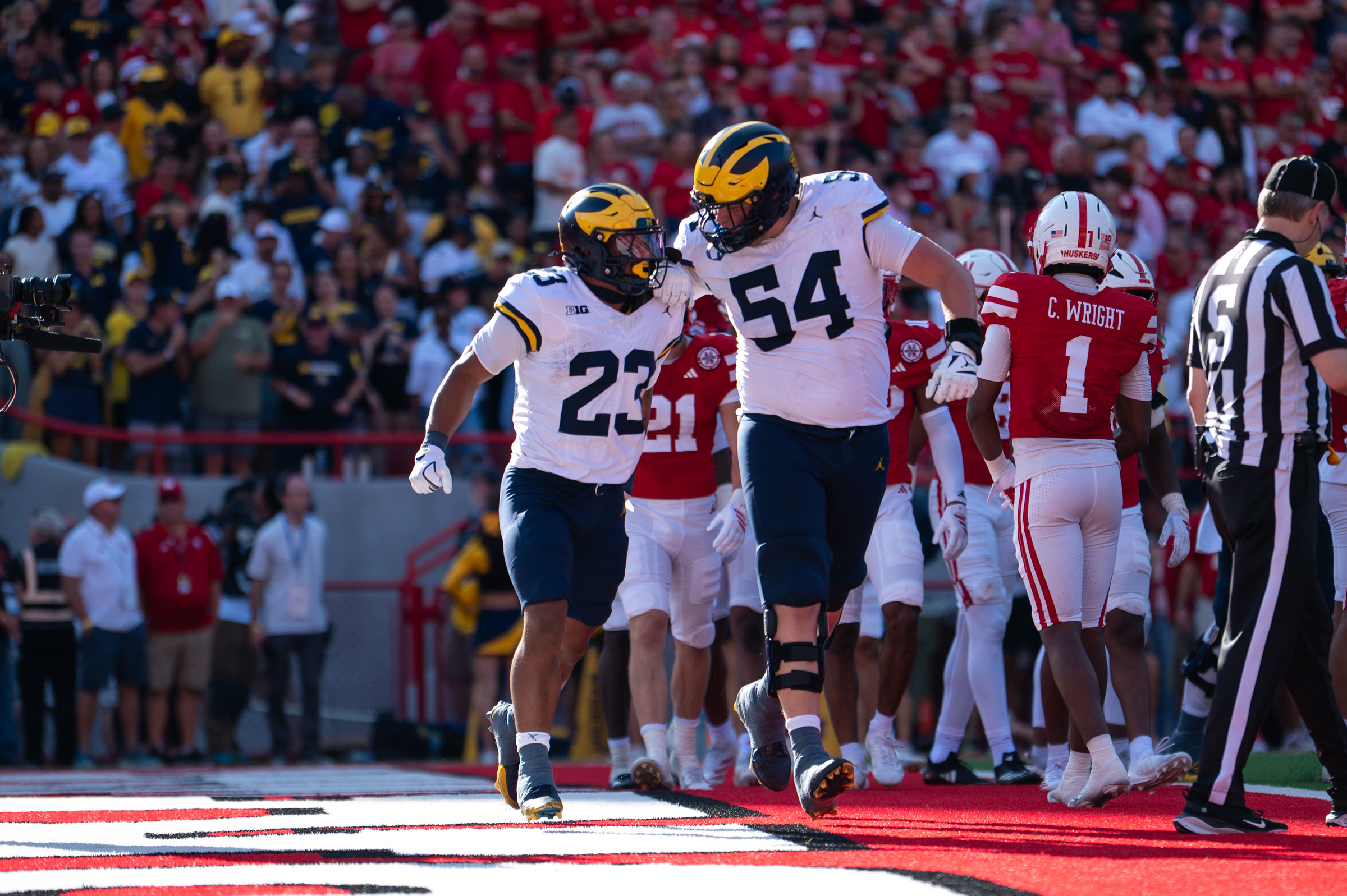 The Daily predicts Week 5 football games The Daily predicts Week 5 football games