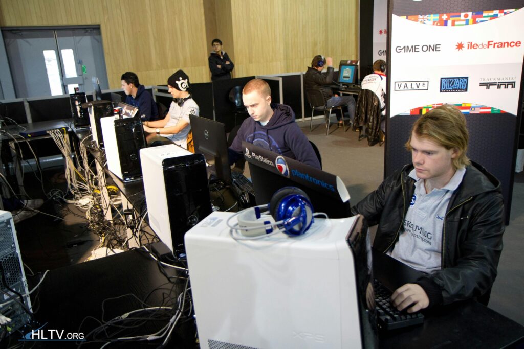 SK gaming warming up at ESWC 2011