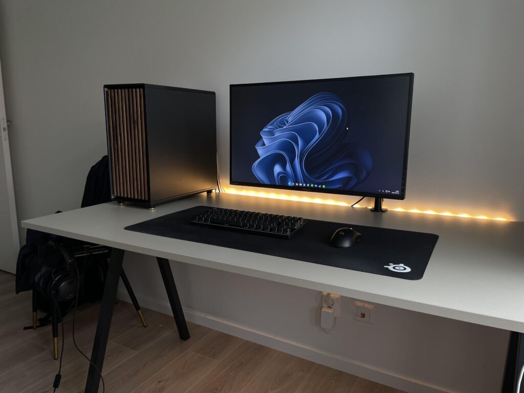 My station for competitive CS
