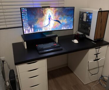 Dorm room(ignore the cables)