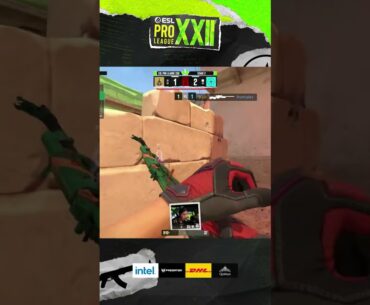 910 CLUTCHES 1v2 to Win the Round #esl #cs #кс #counterstrike #csgo #clutch