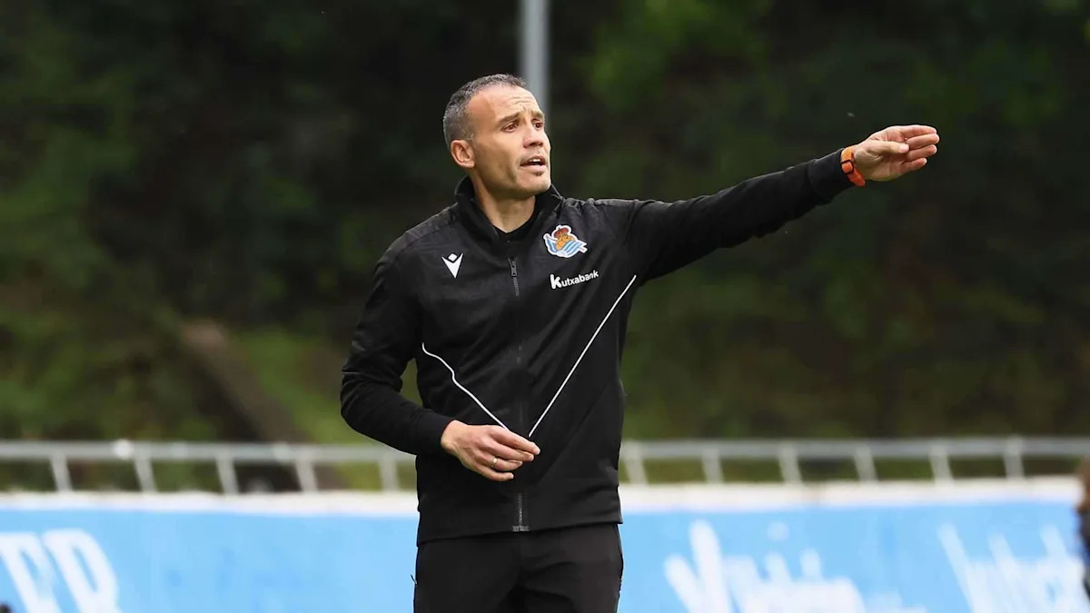 La Liga manager has just three games to save job Download app from appStore