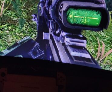 Fell at work, hurt my back. Playing halo MCC for the first time. Dumb detail but, shout out for the small detail of seeing objects through the scope at hip fire. don't see that in some 2025 games.