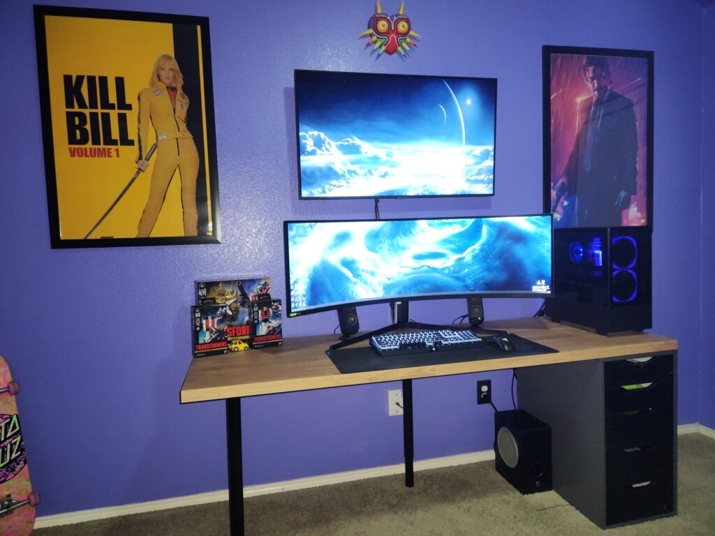 Figured I might show off my Battlestation since I scroll through so often. Fresh paint on the walls and fresh cable management to make a good impression.