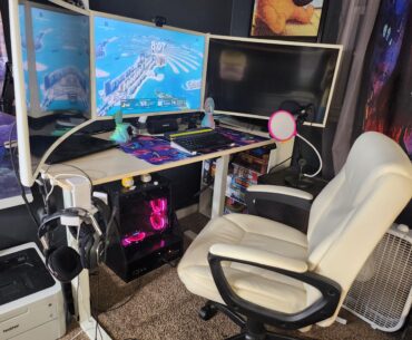 The Dual Battlestation laptop + PC