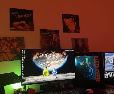 Vertical stack mount and a 2nd monitor?