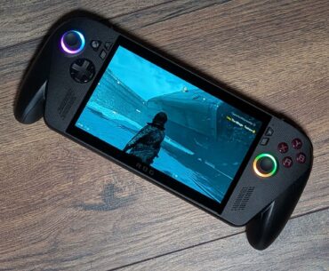 So much for Xbox full screen experience, it looks like the ROG Xbox Ally X might get much better performance on Linux with faux-SteamOS operating system Bazzite