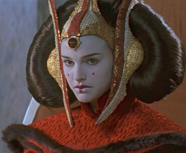 Star Wars: The Phantom Menace game for PS1 was a "nightmare" to make: The PS2 was delayed, the devs got unintelligible blue screen shots from George Lucas, and they "could not compete" with Jedi Knight
