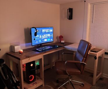 building a new desk here’s my work in progress