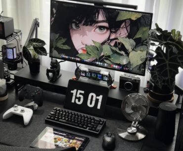 My cool-toned room feels sleek and calm, with the custom-made table acting as a sturdy centerpiece that ties all the cool color schemes together seamlessly