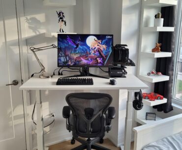 Thoughts on my bedroom setup (feat. MY STUPID WALL CORNER)?