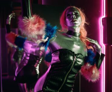 Performing in my handmade Lizzy cosplay at a Cyberpunk Rave tomorrow in LA! Thought you chooms would enjoy it 😁
