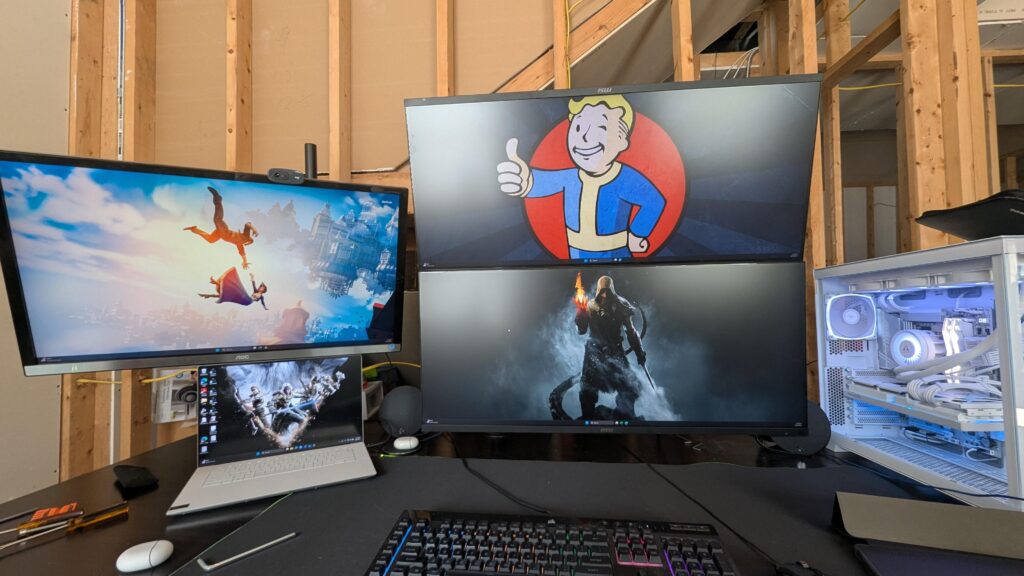 Work and play battlestation