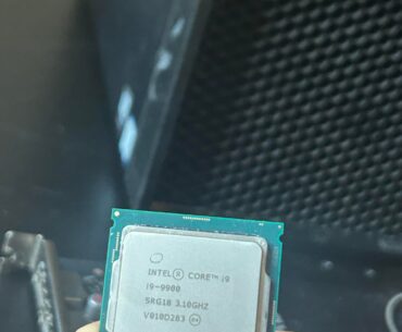Check your dumpsters! Windows 10 end of support got me an i9-9900!