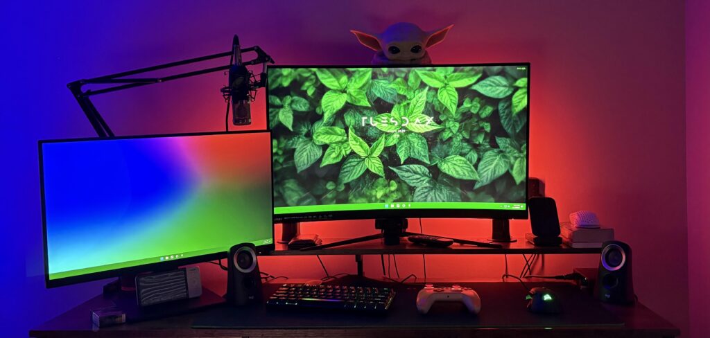 My setup atm. Really proud of the lighting.