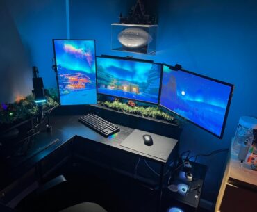 My battle station progress (first and last are current) IGNORE THE CABLES MAN