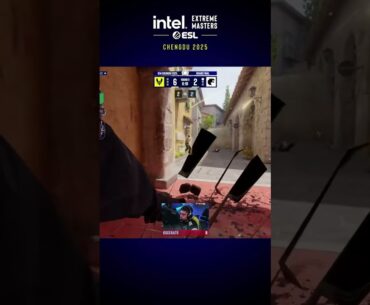 FalleN CLUTCHES from BEHIND and turns the round around! #esl #cs #кс #chengdu #csgo