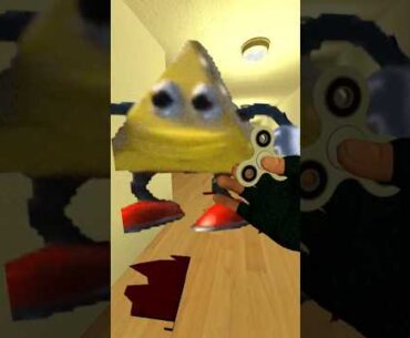 Traingle And Spiner Chase me in Liminal Hotel Nextbots Gmod