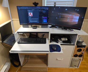 Functional Battlestation - No decor - Homemade Mini-ITX Case