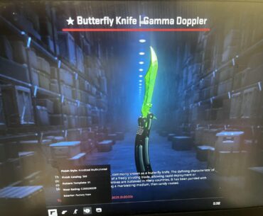 Emerald butterfly knife