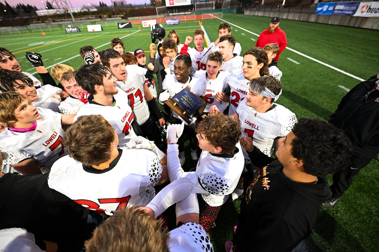 Live updates from Oregon’s Class 4A, 3A, 2A and 1A high school football state championship games Mostly Sunny