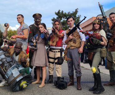 Massive Call of Duty Zombies Group at the Convention
