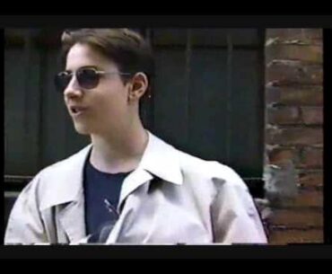 Yo, just randomly got recommended a 17 year old video on YouTube, thought of sharing here (Title: Cyberpunk Early 90s)