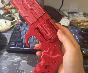 I sell STL files on Cults3D — should I also offer physical print kits for cosplayers who dont have 3d printers？