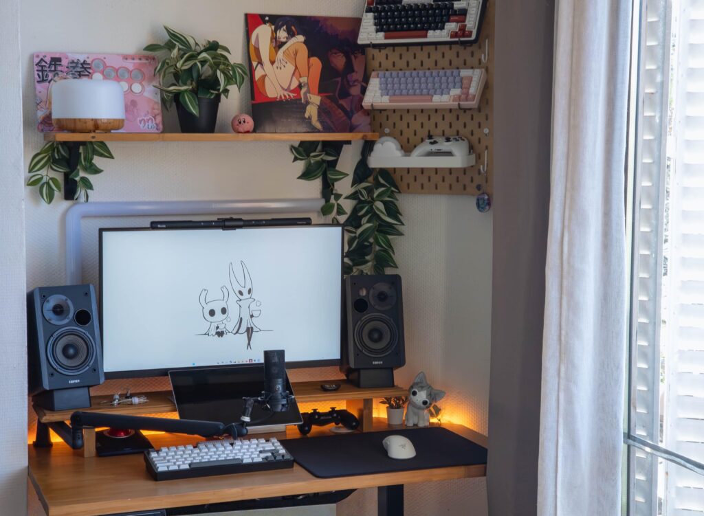 Inspired by many battlestations here...