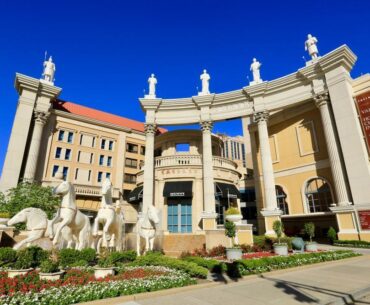 Caesars executives apologize for doing business with illegal bookmaker — CDC Gaming
