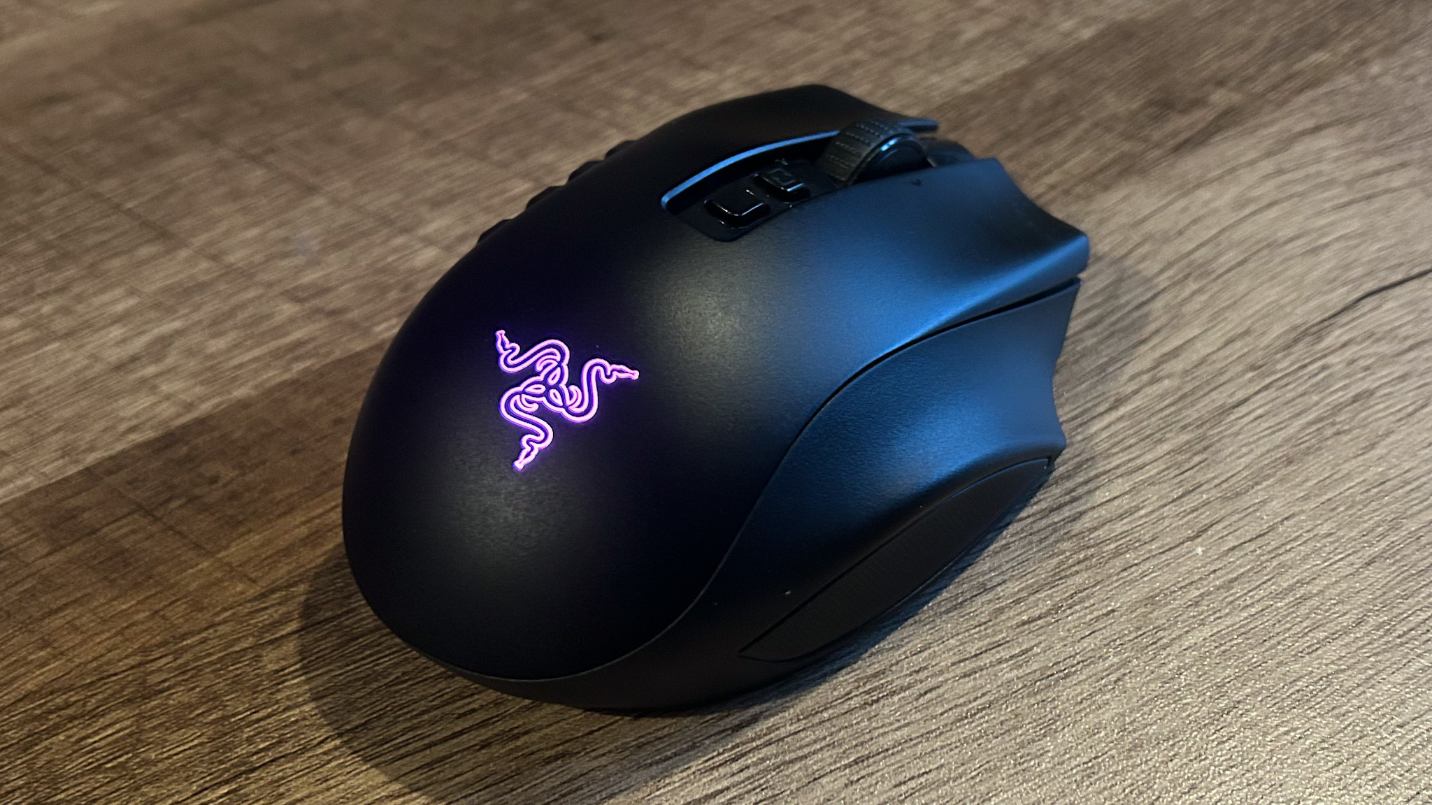Razer Naga V2 Pro mouse