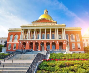 Massachusetts lawmakers hear testimony on prop bets, legalization of igaming — CDC Gaming
