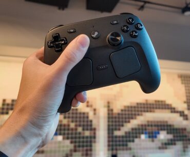 Valve's new and improved Steam Controller during a visit to Valve's HQ in Bellevue, Washington.