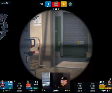MarKE wins a 1v3 clutch using a single HE grenade