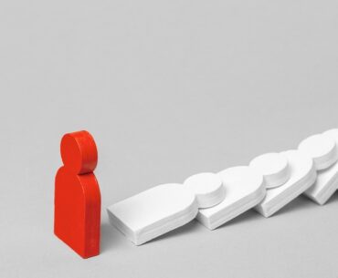 How poor leadership slows down game development