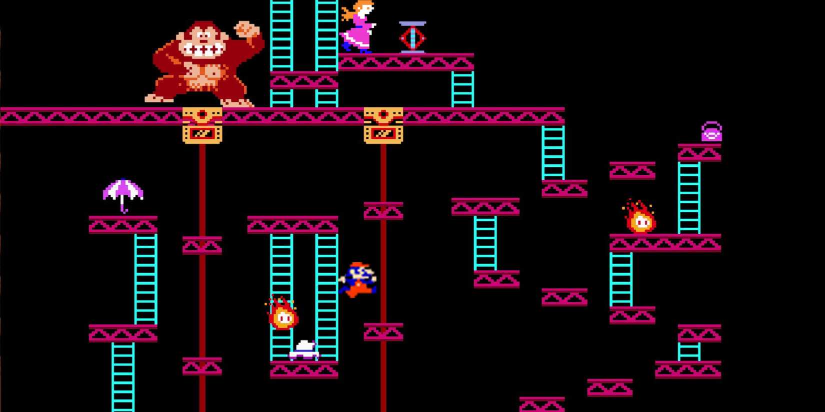 Mario leaps to rescue Pauline in Donkey Kong Arcade