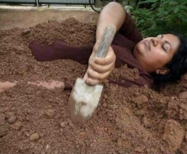 Thumper guy digging their own grave after firing shot near enemy