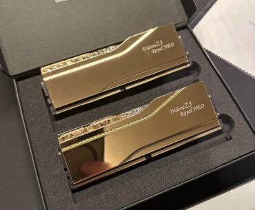 Ooooh shiny!