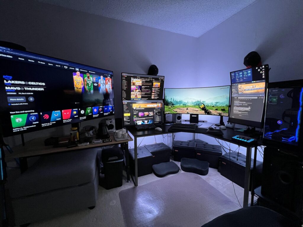 this battle station could use some advice, its bland except for the hardware